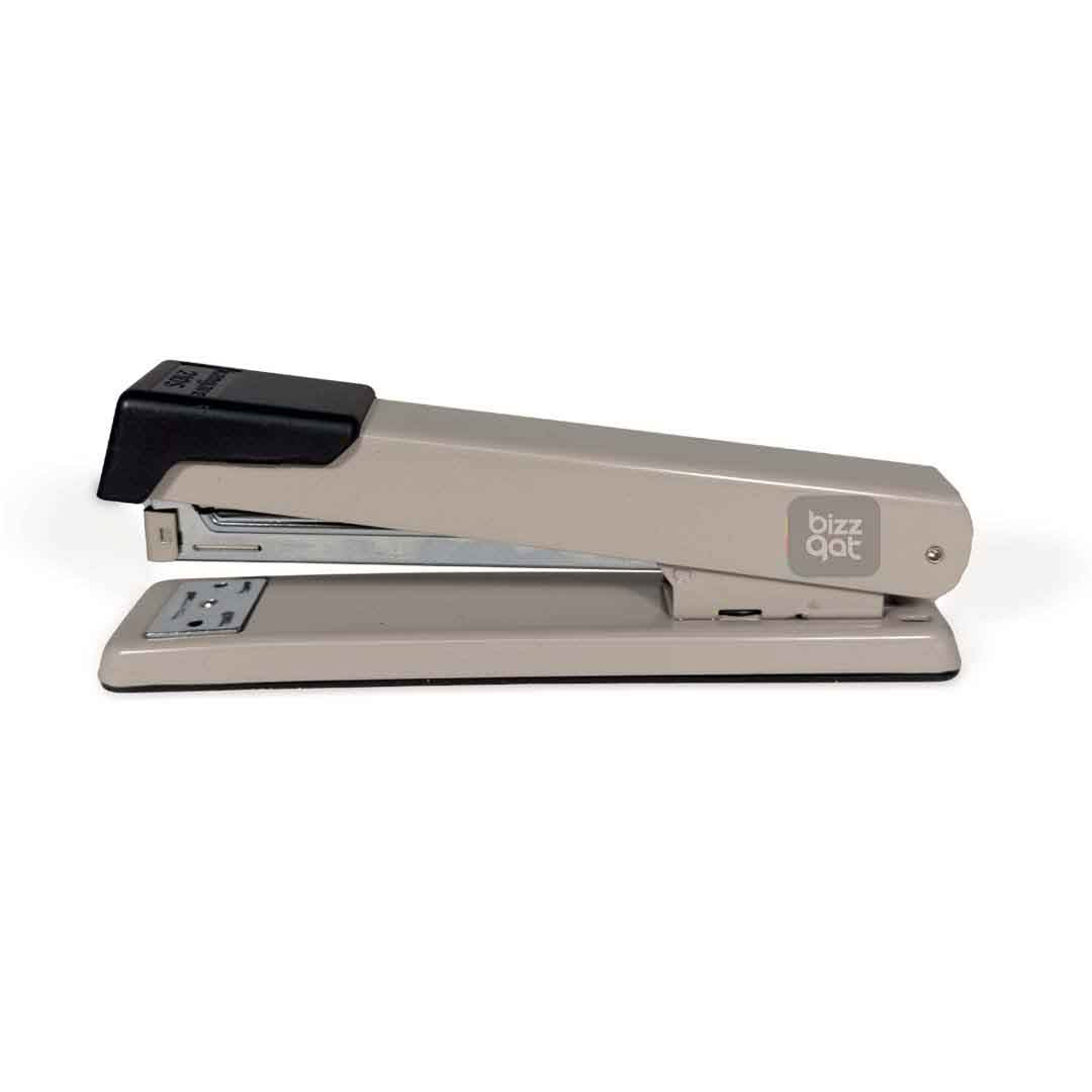 The Kangaro HD210S KILHD210S is a sturdy and durable stapler designed for use in offices, schools, and homes. Here are the specifications: Model: KILHD210S Brand: Kangaro Staple type: 24/6, 26/6 Stapling capacity: Up to 20 sheets of 70 gsm paper Throat depth: 65mm Loading capacity: 100 staples Construction: Metal body with a plastic handle and base Staple storage: No Adjustable paper guide: Yes, with a locking mechanism Non-skid base: Yes, to prevent slipping during use