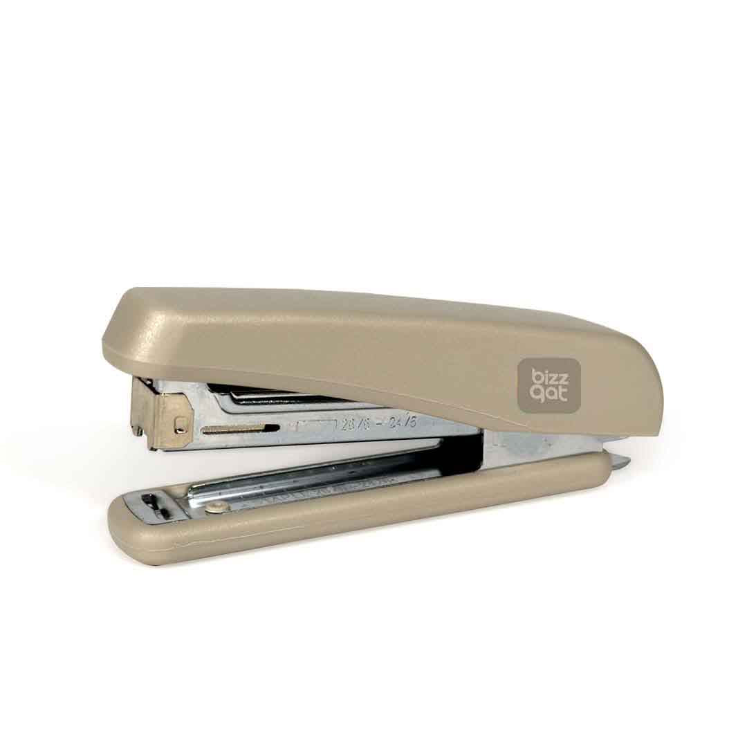 The Kangaro HD 45 stapler is designed for everyday use in the office or home environment. It can staple up to 45 sheets of paper and uses standard 24/6 and 26/6 staples. The all-metal body and plastic handle provide durability and comfort during use, while the non-skid base ensures stability on any surface. The stapler has a throat depth of 80mm and a loading capacity of 50 staples. It does not have a built-in staple storage compartment or an adjustable paper guide.